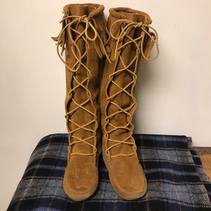 Minnetonka Knee High Fringe Moccasin Boots sz 9